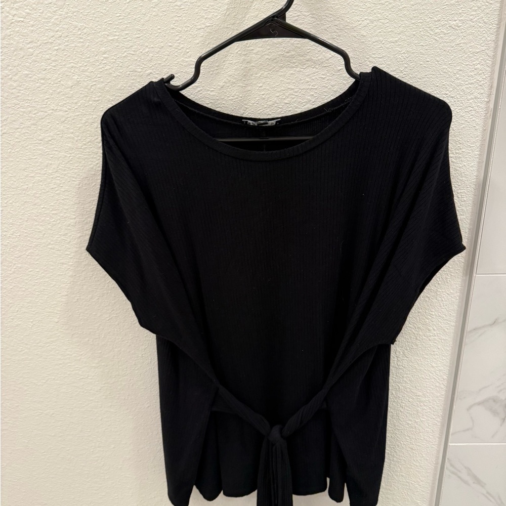 Express Black Short Sleeve Tie-Front Top